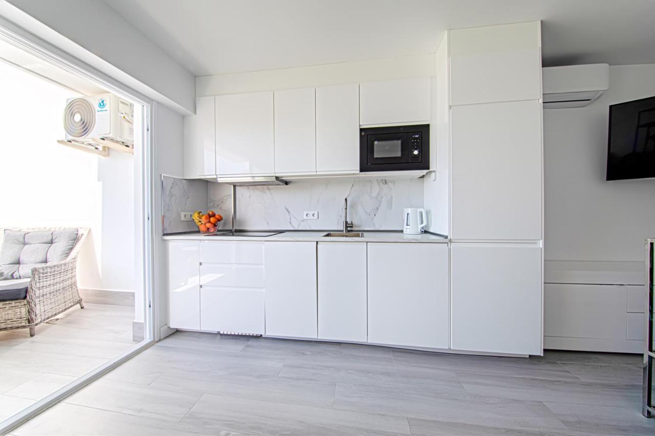 Park Royal 1 Studio Адехе Экстерьер фото